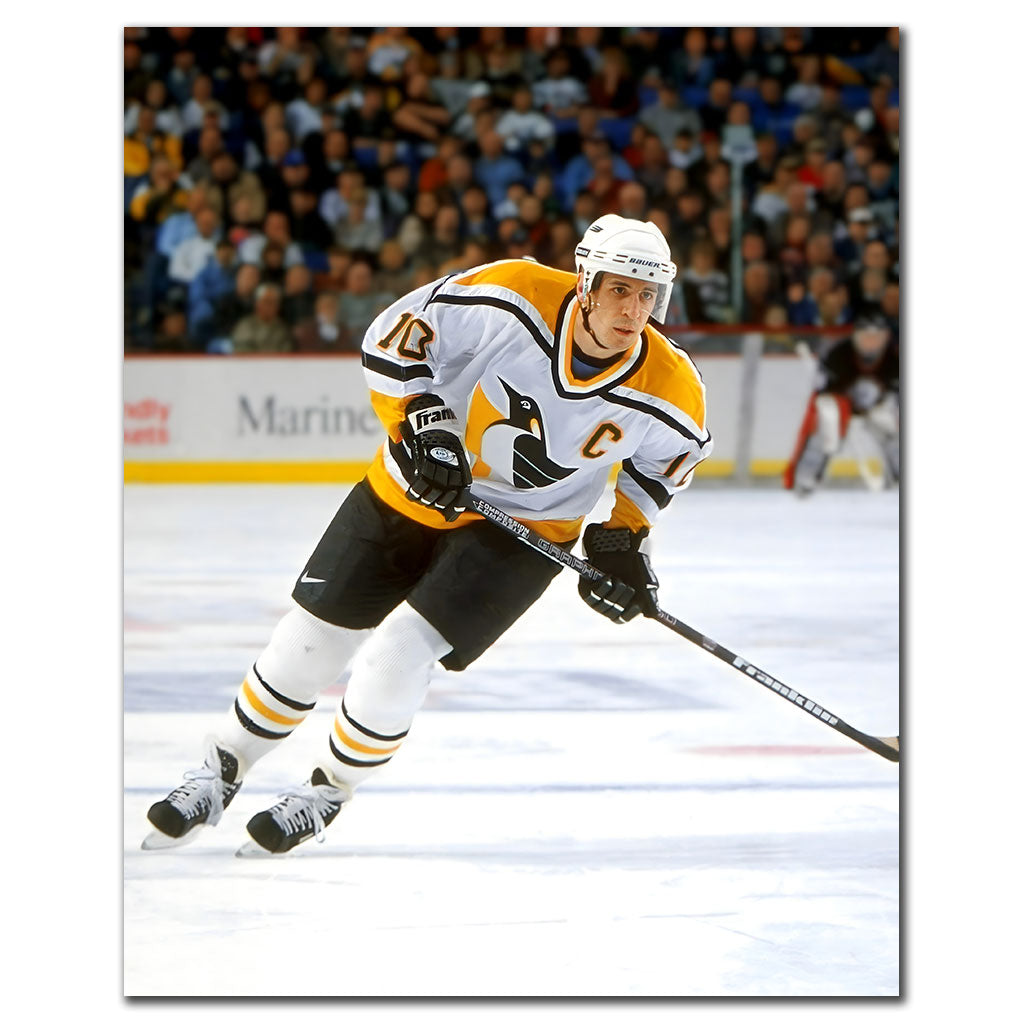 Clark Gillies Pre-Order New York Islanders Autographed 16x20 (1) - SportAuthentix