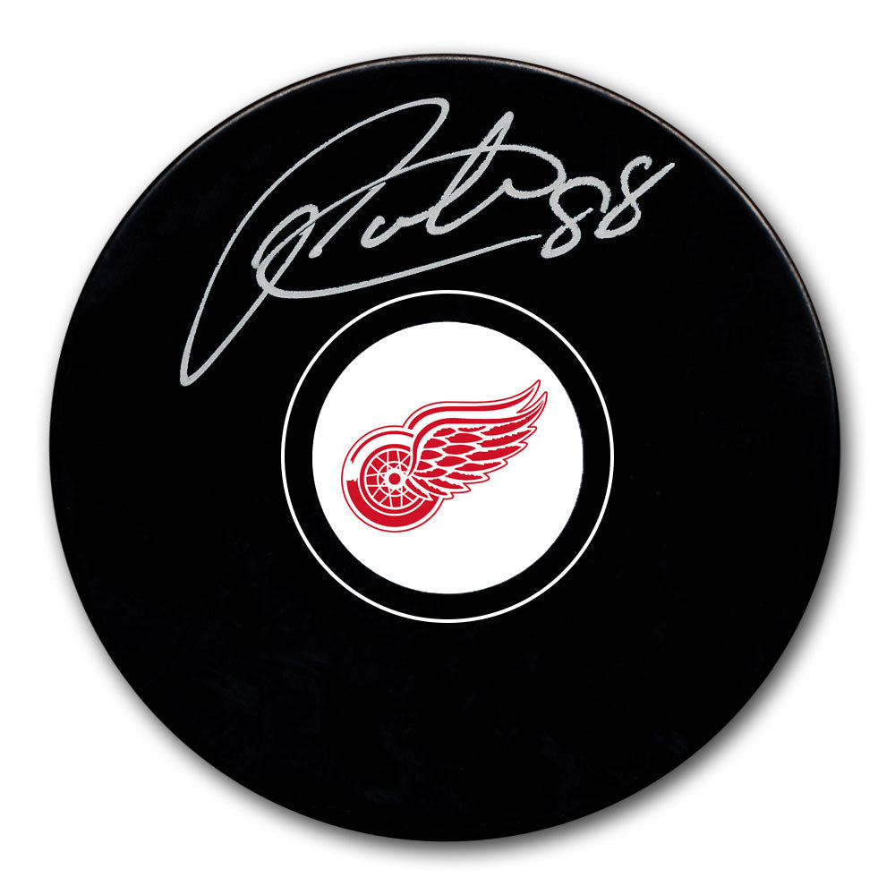 Patrick Kane Detroit Red Wings Autographed Puck