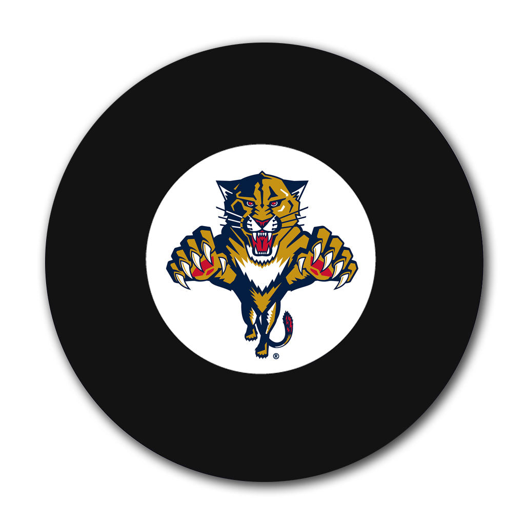 Marcel Dionne Pre-Order Detroit Red Wings Autographed Puck - SportAuthentix