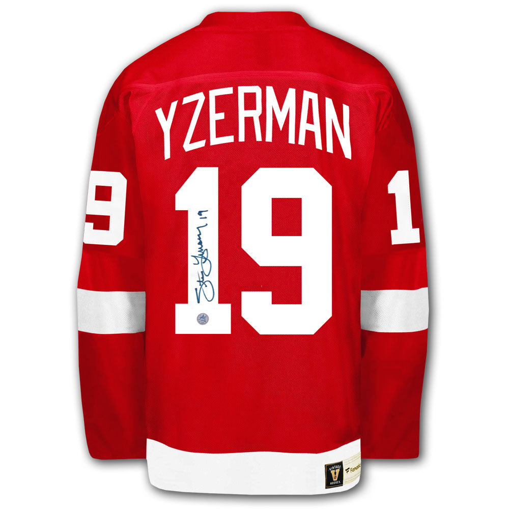 Steve Yzerman Detroit Red Wings 1998 Stanley Cup Fanatics Vintage Autographed Jersey
